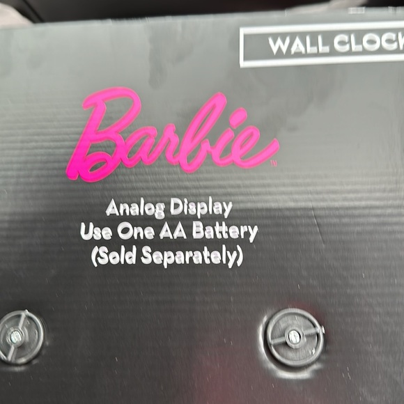 Barbie analog clock ⏰ - Picture 3 of 3